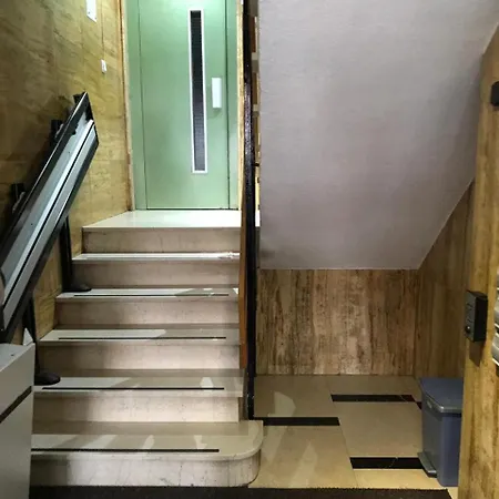 4 Avenida De Buenos Aires Apartamento *
