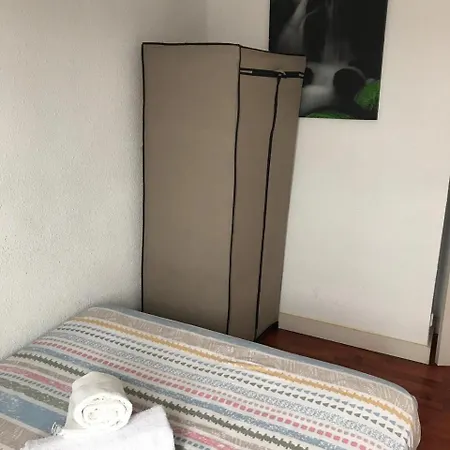 4 Avenida De Buenos Aires * Madrid