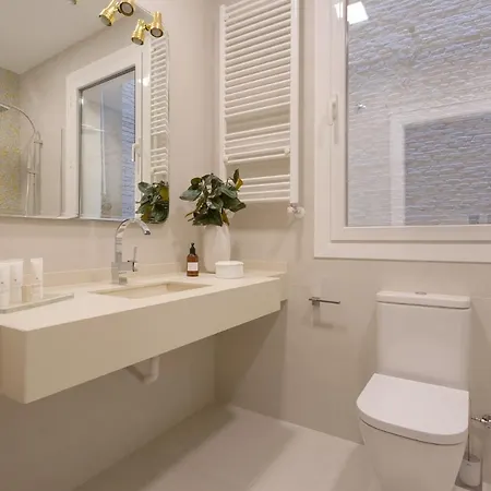 Apartamento 6 Calle De Valenzuela Madrid