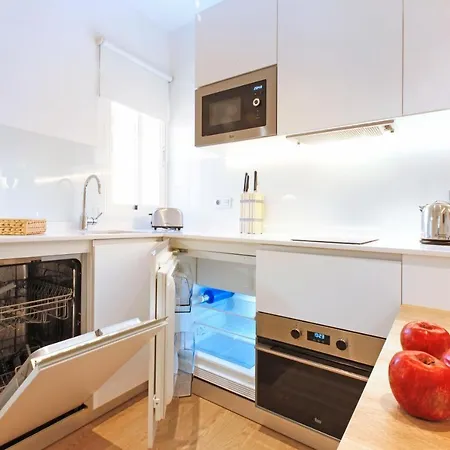 Charming Malasana Apartment Madrid