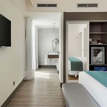 Nh Zurbano Hotel