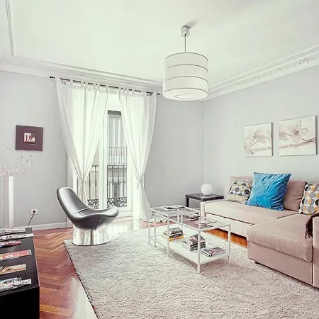 Genteel Teatro Real Apartment Madrid