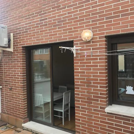 25 Calle De Bustillo Del Oro