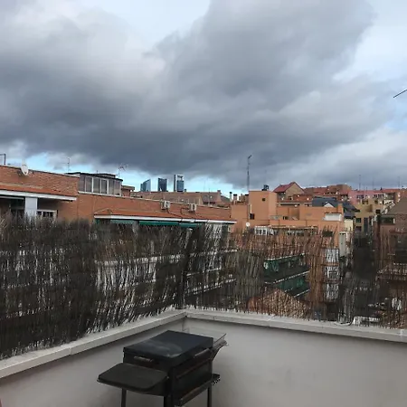 公寓 25 Calle De Bustillo Del Oro 马德里