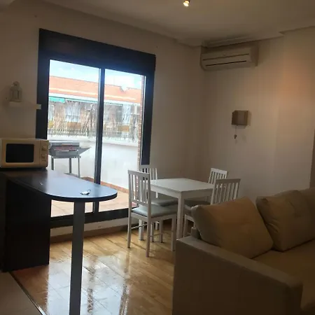 25 Calle De Bustillo Del Oro Apartamento