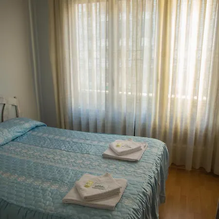 Hostal Lamalonga Casa de hóspedes Madri