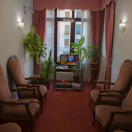 Hostal Lamalonga Madri