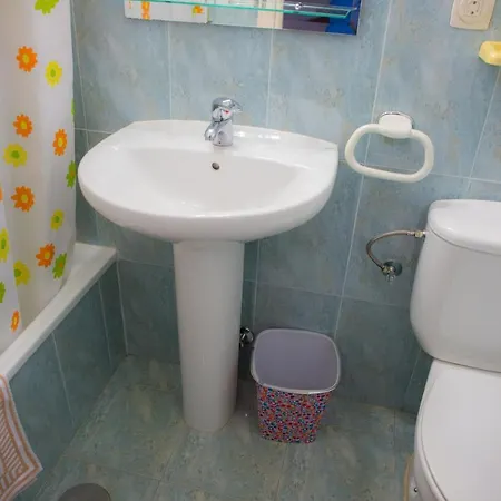 Casa de hóspedes Hostal Lamalonga 2*