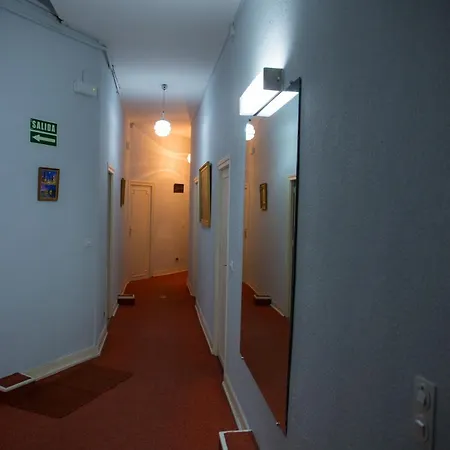 Casa de hóspedes Hostal Lamalonga Madri