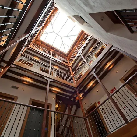 Hotel Del Leon De Oro Boutique 4*