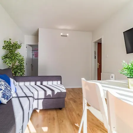 Apartment Sur Viii