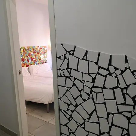 Pil Pil Hostel *