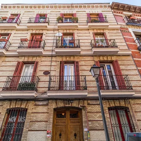 La Latina Xii Apartment *