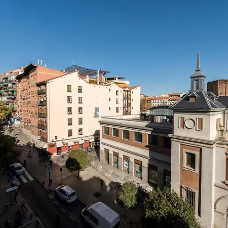Plaza De Embajadores City Center * Madrid