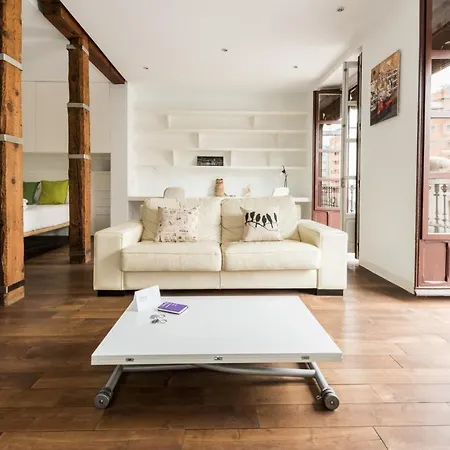 Felipe Ii City Center Apartment
