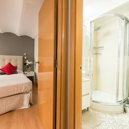 Atocha Teatro Calderon City Center Apartamento *