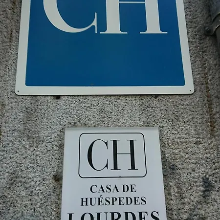 Casa De Hu\u00e9spedes Lourdes Madrid