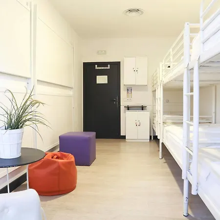 Hostal Meetingpoint *