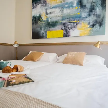 220m² 4 Slaapkamer, 3 Privé Badkamer In Salamanca * Madrid