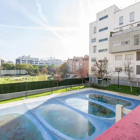 Luminoso, Moderno Y Amplio En Rio I Parking Apartment Madrid