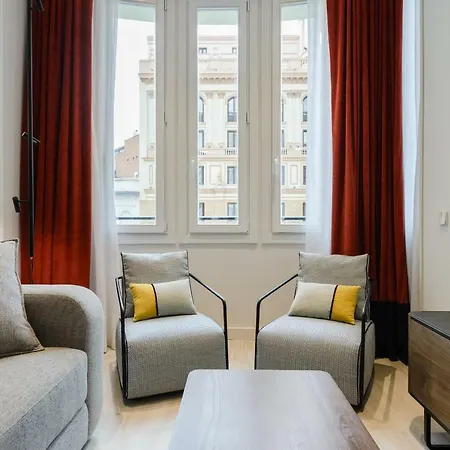 Smartrental Collection Gran Via Centric 4*