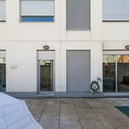 Luminoso, Moderno Y Amplio En Rio I Parking * Madrid