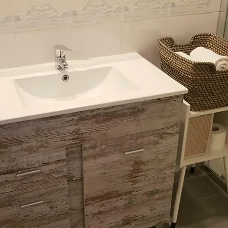 Ch Plaza Del Angel - Semisótano Apartamento