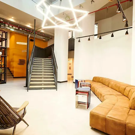 Generator Hostel *