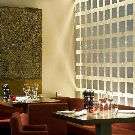 Hotel Radisson Blu Hotel, Prado 4*