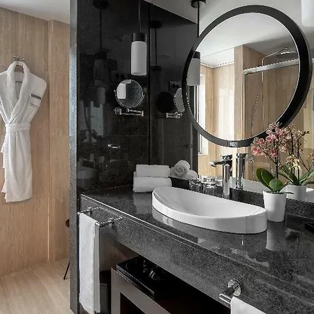 Hyatt Regency Hesperia 5*