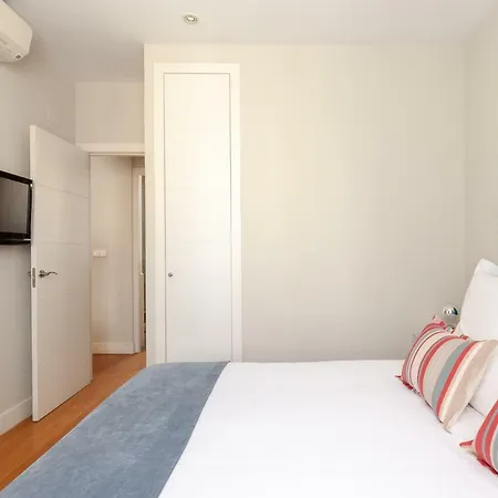 Juan Bravo Prime, By Presidence Apartment *