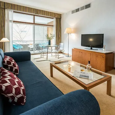 Apartment Chic Eurobuilding *
