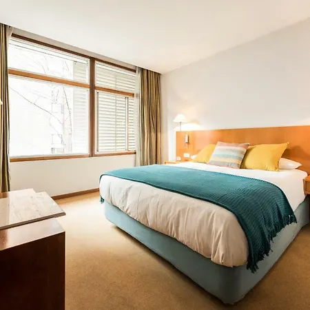 Chic Eurobuilding Apartment *