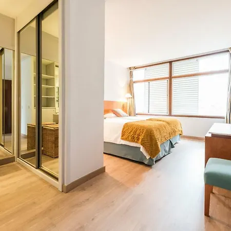 Apartment Chic Eurobuilding