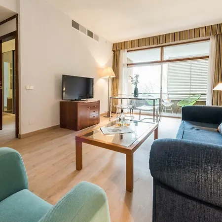 Chic Eurobuilding Apartment *