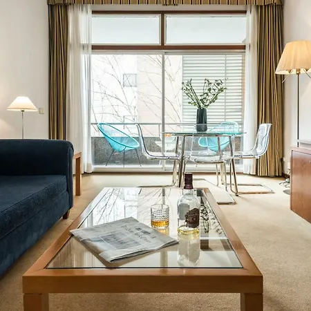Apartment Chic Eurobuilding