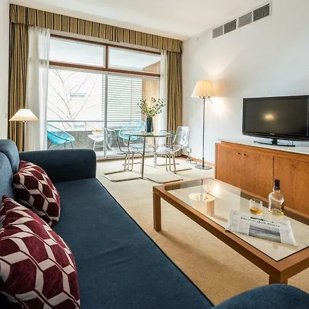 Chic Eurobuilding Apartment *