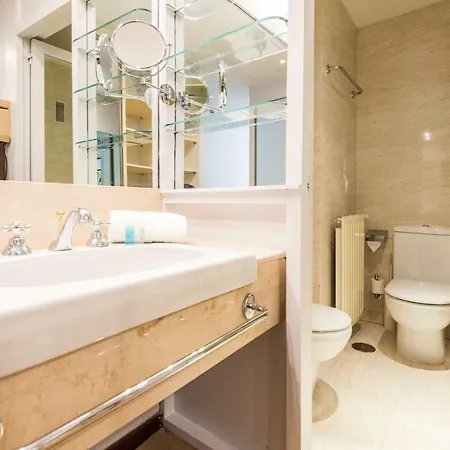 Chic Eurobuilding Apartment Madrid