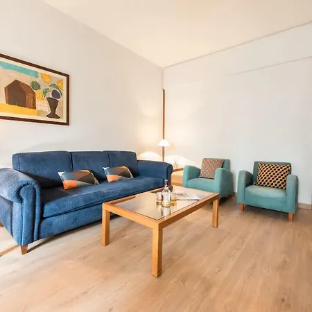 Chic Eurobuilding Apartment *