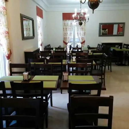 Hotell Mediodia 2*