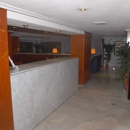 Hotel apartamentowy Goya 75 Madryt