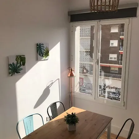 Ofelia Nieto Apartmentos *