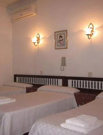Esmeralda Pensjonat 2*