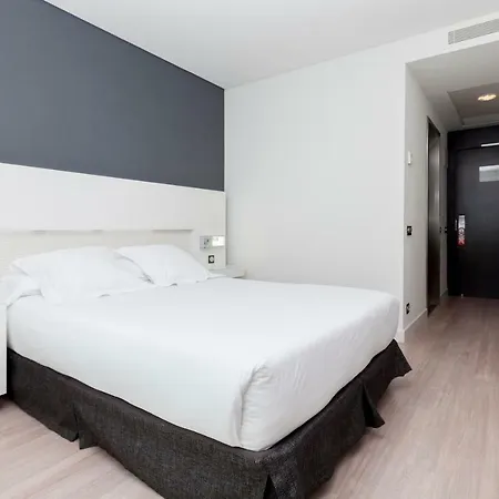 Axor Feria 4* Madri