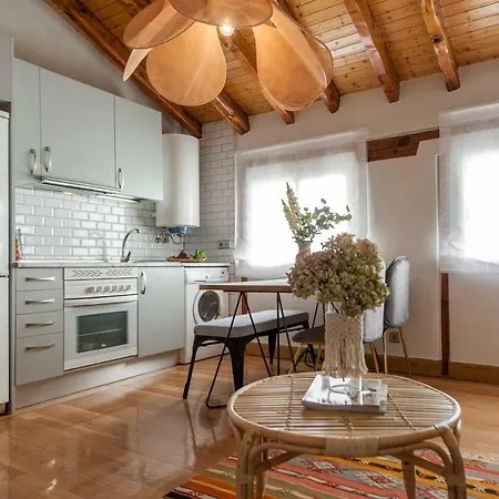 Renovado Atico En Chamberi Apartment *