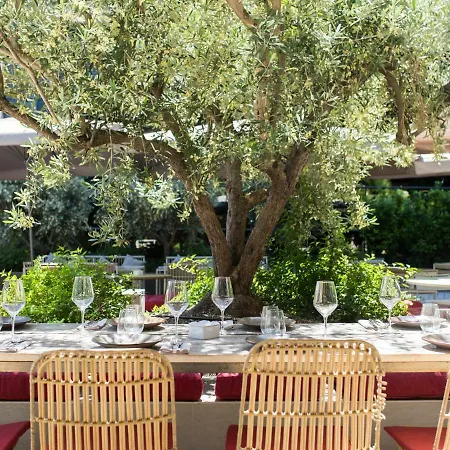 Hotel Aravaca Village