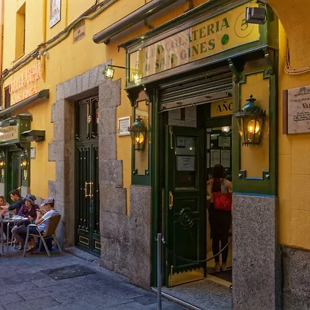 Arenal Puerta Del Sol Daire Madrid
