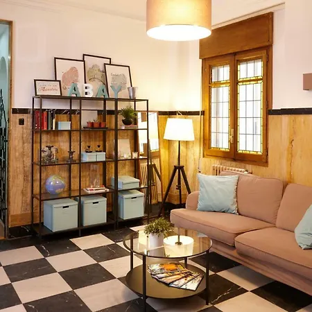 Residencia Abay Hostal Madrid