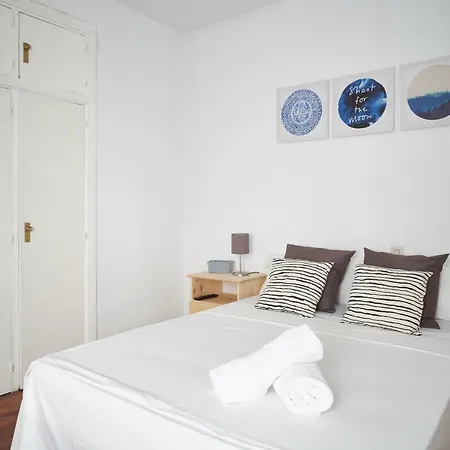 Gran Via Valverde & Parking Bed & Breakfast