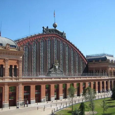 Gran Via Valverde & Parking Bed & Breakfast